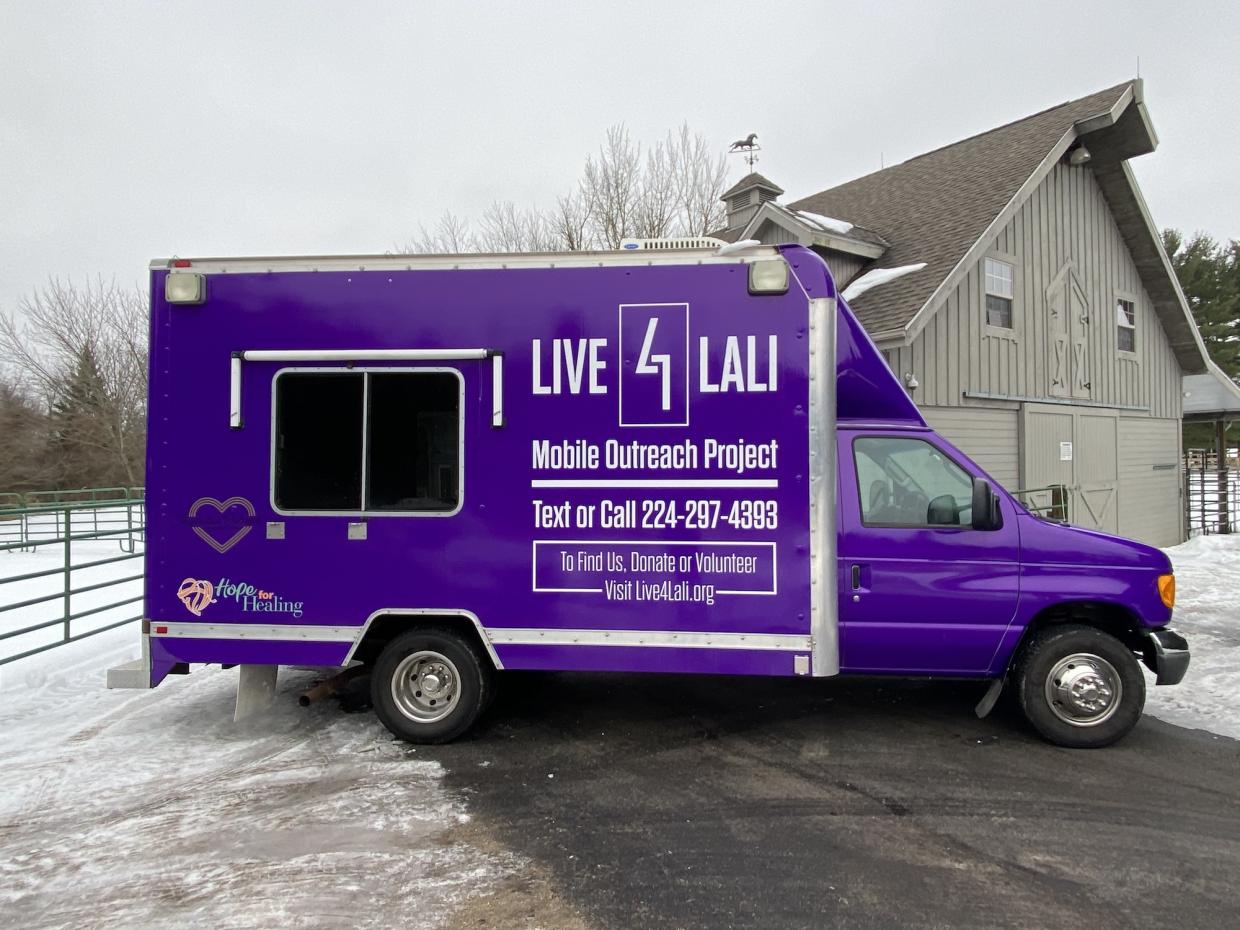 purple live4lali van