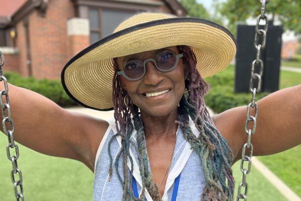 Volunteer Joanna Modacure