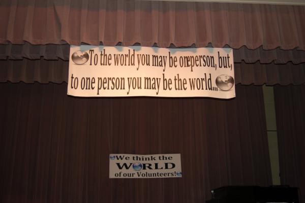 The Support Center and Oak Park Office needs volunteers!