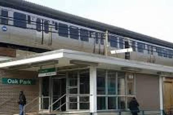 Oak Park Train Station